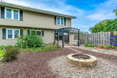 5511 Squire Cir, Thomson, IL 61285 photo 2