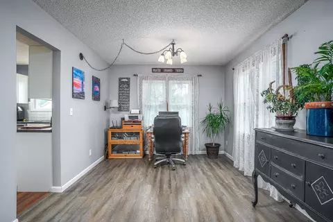 5511 Squire Cir, Thomson, IL 61285 photo 5