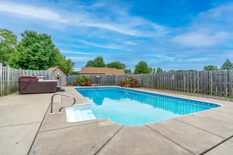 5511 Squire Cir, Thomson, IL 61285 photo 17