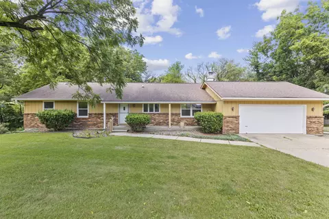 10234 Atwood Rd, Roscoe, IL 61073