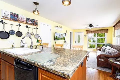411 E Washington St, Mount Carroll, IL 61053 photo 8