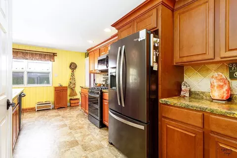 411 E Washington St, Mount Carroll, IL 61053 photo 10