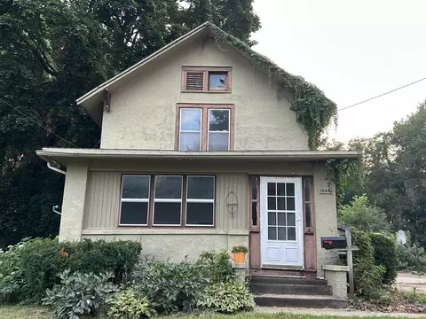 1644 S Locust Ave, Freeport, IL 61032