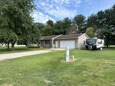 811 Fiet Ave, Thomson, IL 61285