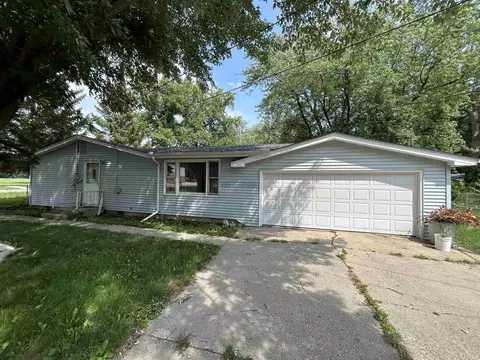 1101 Evans Ave, Machesney Park, IL 61115