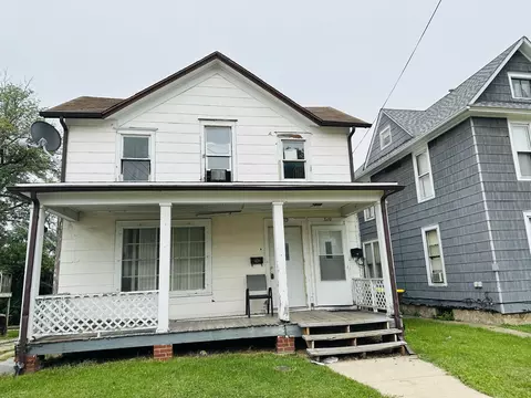 310 S Walnut Ave, Freeport, IL 61032