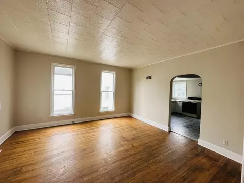 310 S Walnut Ave, Freeport, IL 61032 photo 14