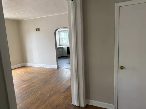 310 S Walnut Ave, Freeport, IL 61032 photo 13