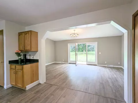 1600 Larchmont, Lake Summerset, IL 61019 photo 4