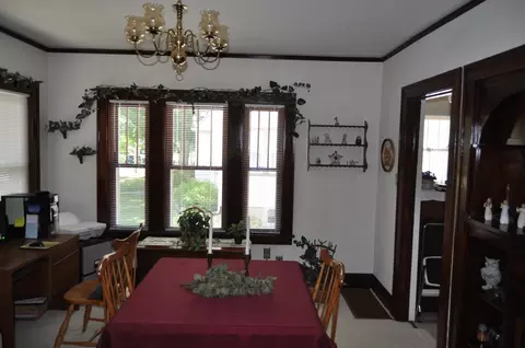 118 E Fuller St, Freeport, IL 61032 photo 9