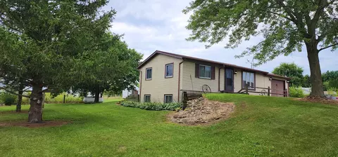 3443 Eddie Rd, Winnebago, IL 61088