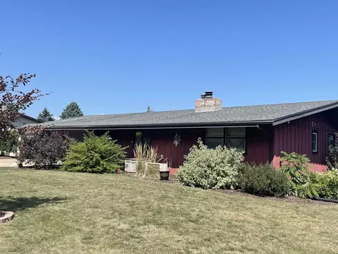 455 W Columbia, Stockton, IL 61085
