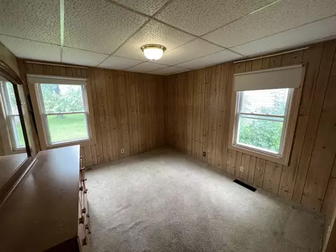 427 Spring Ave, Dekalb, IL 60115 photo 7