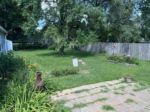 427 Spring Ave, Dekalb, IL 60115 photo 12