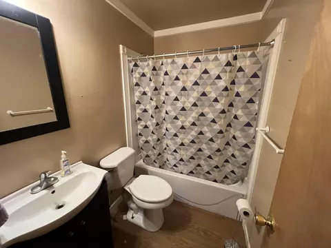 427 Spring Ave, Dekalb, IL 60115 photo 6