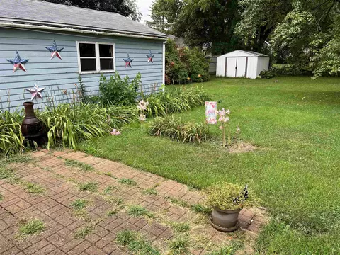 427 Spring Ave, Dekalb, IL 60115 photo 11
