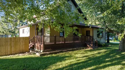 7018 Best Rd, Pecatonica, IL 61063