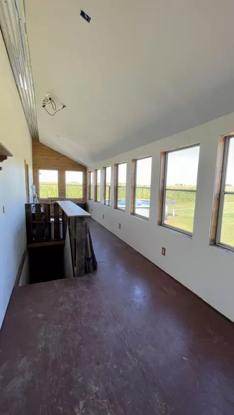 6070 Dewane Rd, Belvidere, IL 61008 photo 8