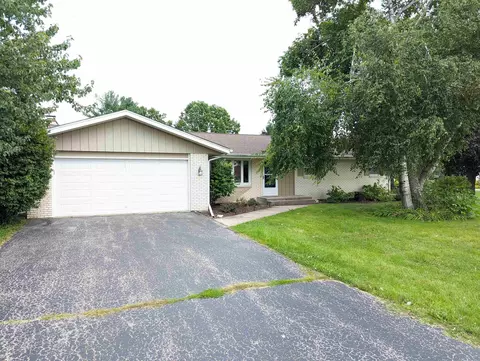 1251 Sunflower Dr, Rockford, IL 61107