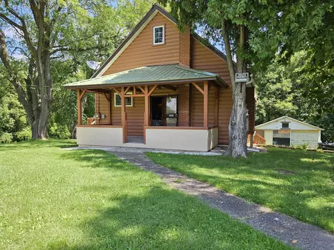 10221 Getz Rd, Mount Carroll, IL 61053