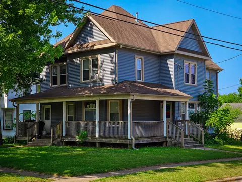 609 Richardson Ave, Ashton, IL 61006
