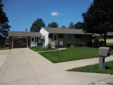 1717 Duncan Ave, Rockford, IL 61108