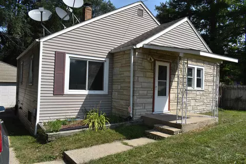 4821 Auburn St, Rockford, IL 61101