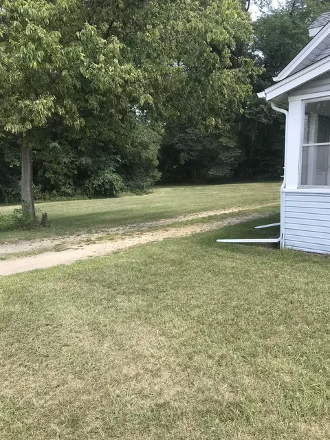 10915 Main St, Roscoe, IL 61073 photo 3