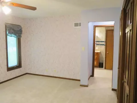 733 Highcrest, Dixon, IL 61021 photo 16