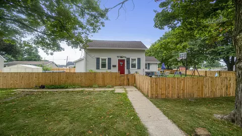 1105 S 3rd St, Oregon, IL 61061 photo 1