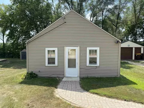 719 Sawyer Rd, Rockford, IL 61109