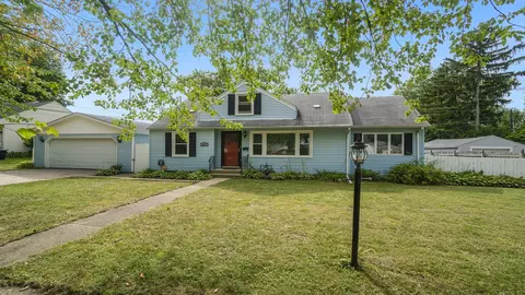 1907 Nebraska Rd, Rockford, IL 61108