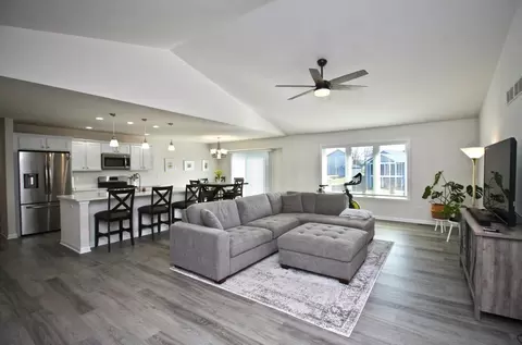 2855 Shennandoah, Beloit, WI 53511 photo 3