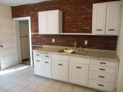 720 Maple St, Rockford, IL 61101 photo 10