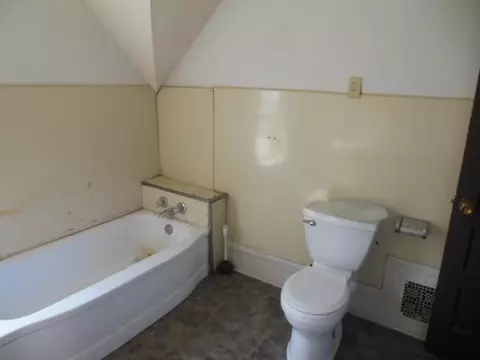 720 Maple St, Rockford, IL 61101 photo 20