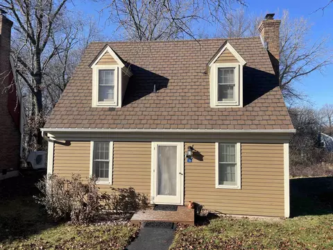 23 Thatcher Ln, Galena, IL 61036