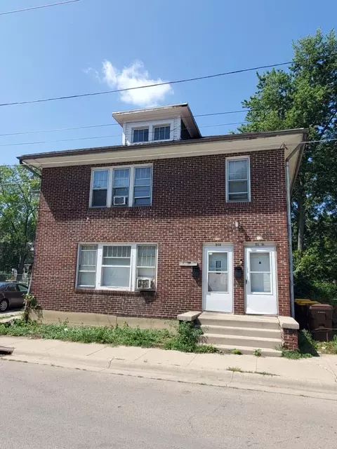 510-512 S Cherry Ave, Freeport, IL 61032