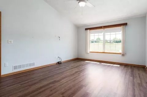 614 Park View St, Pecatonica, IL 61063 photo 6