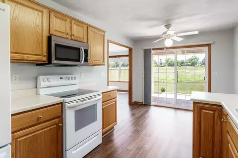 614 Park View St, Pecatonica, IL 61063 photo 14