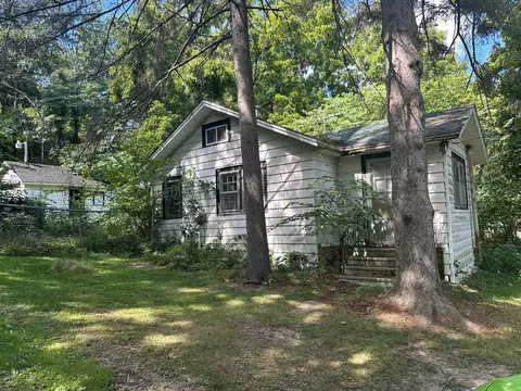 W6649 Larch Road, Delavan, WI 53115