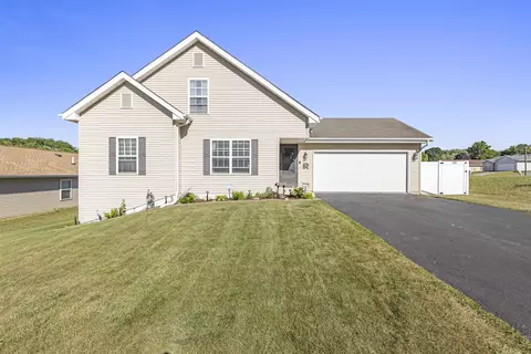 3044 Carol Pl, Rockford, IL 61109