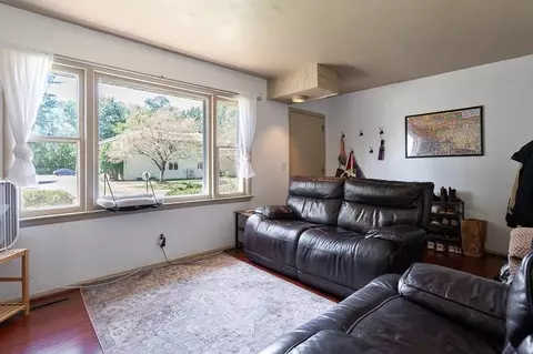 908 Washington St, Pecatonica, IL 61063 photo 9