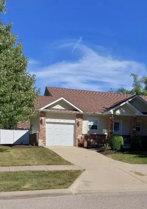 1266 Willow Grove St, Rockford, IL 61108