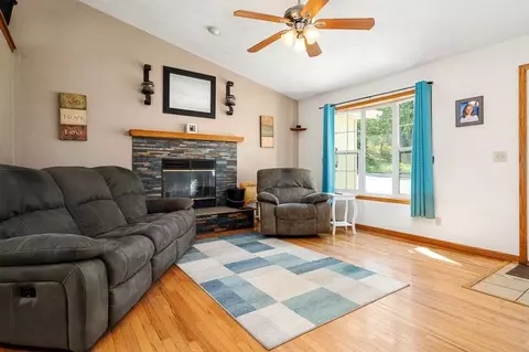 310 E River View Dr, Byron, IL 61010 photo 8