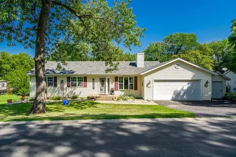 310 E River View Dr, Byron, IL 61010