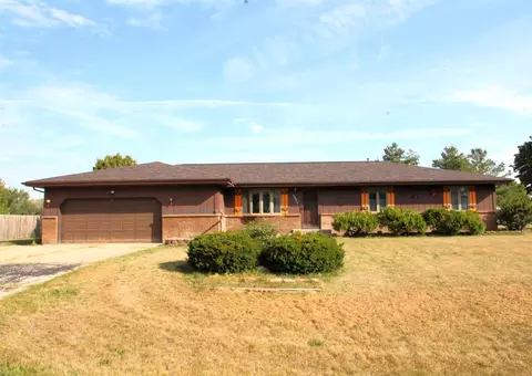 5906 Hugh Dr, South Beloit, IL 61080