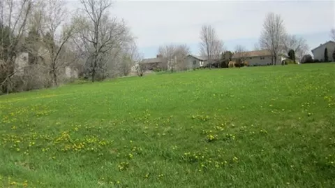 1300 Chadbourne, Lake Summerset, IL 61019