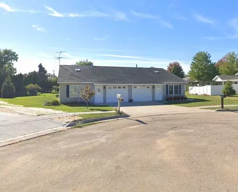 562 Pine Meadow Dr, Dixon, IL 61021