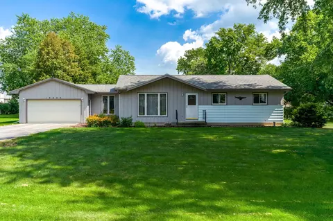 14845 Lang Dr, South Beloit, IL 61080