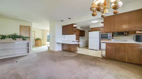 823 E Lilac Rd, Beloit, WI 53511 photo 8